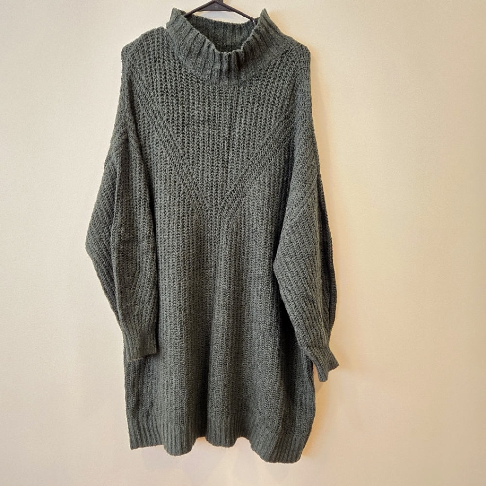 Old Navy Emerald Green Sweater Dress